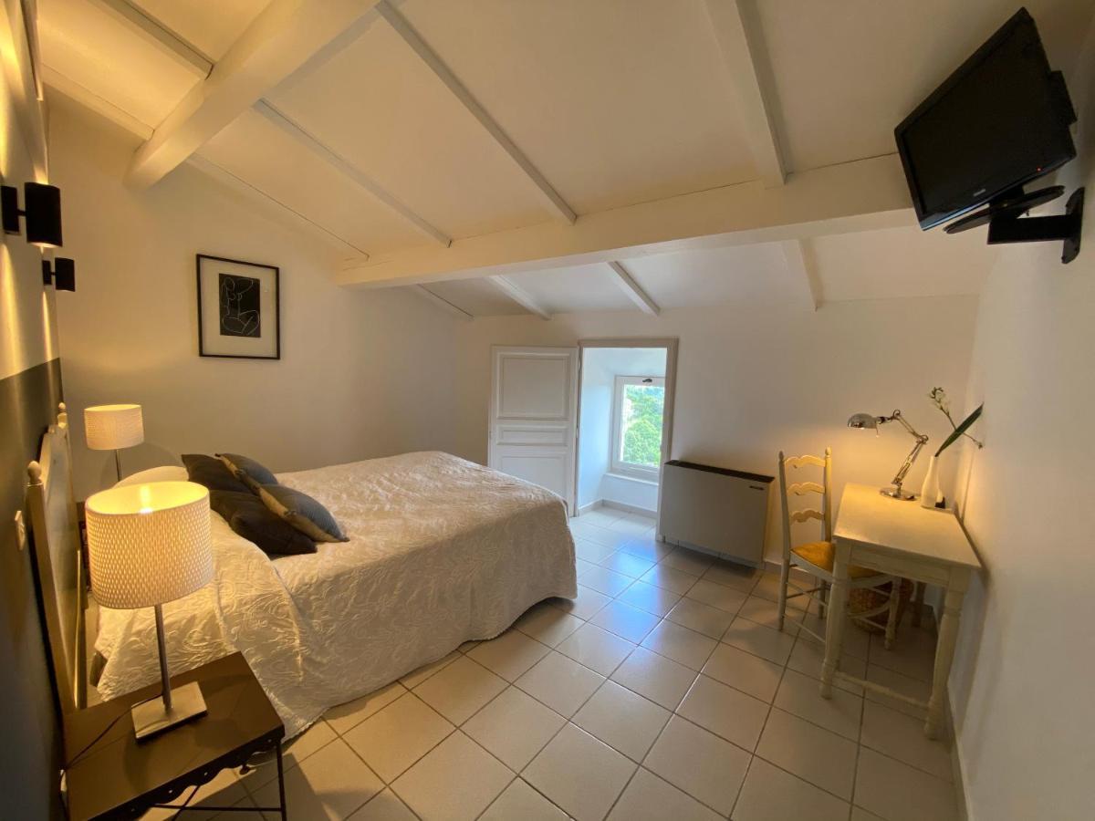 Auberge De La Tour De Brison Sanilhac  Exteriör bild